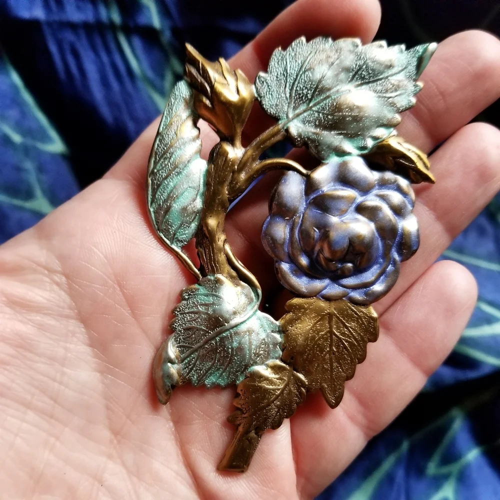 Vintage brooch lavender rose broach antiqued gold tone pin floral